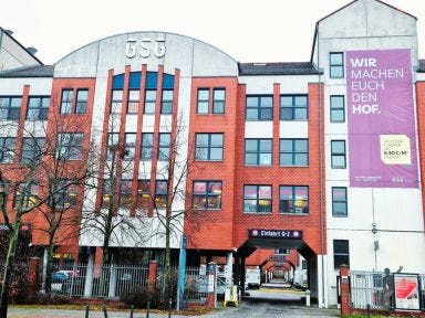 Trainingscentereingang vom Standort Berlin-Marzahn