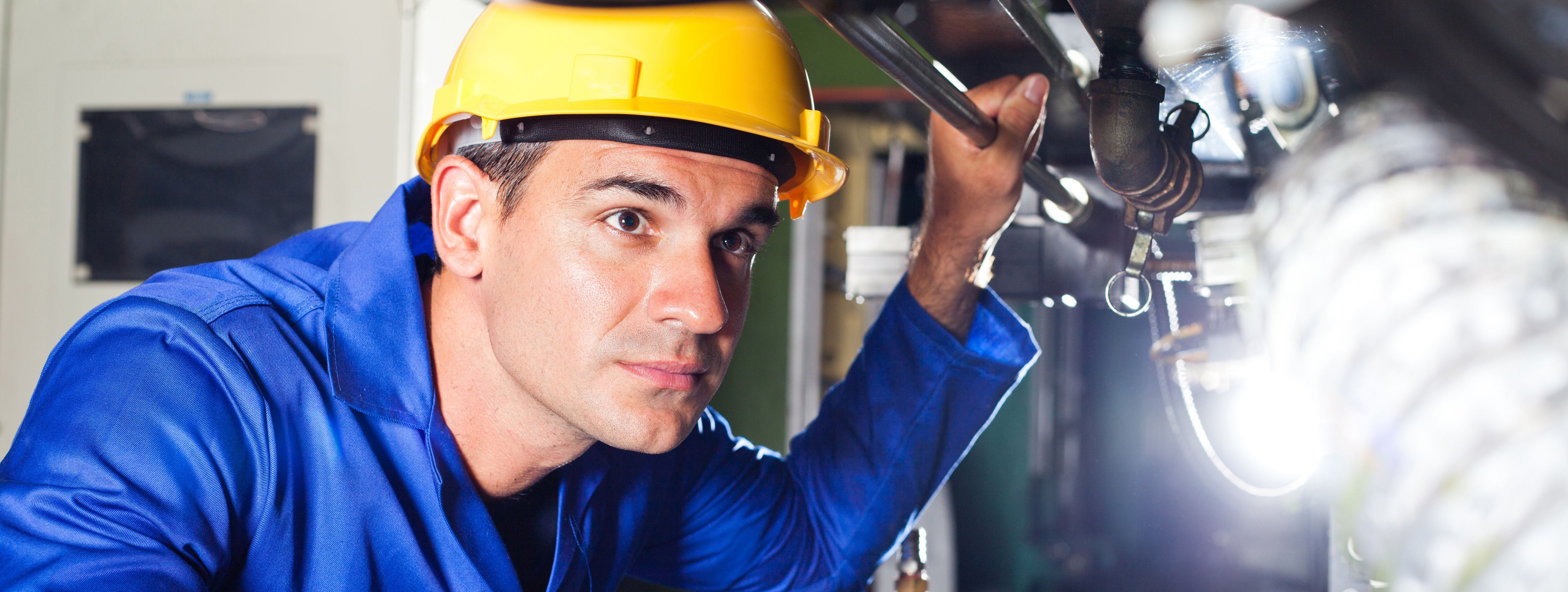 Umschulung Maschinen- und Anlagenführer (IHK). Umschulung Maschinen- und Anlagenführer (IHK).